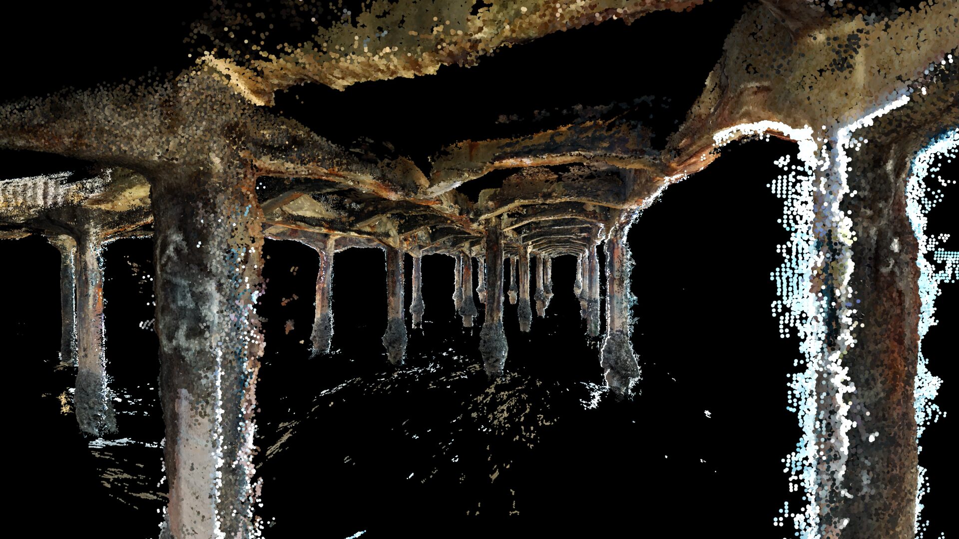 São apresentadas imagens da cidade de Fortaleza numa abordagem que envolve memória, transformação e tempo